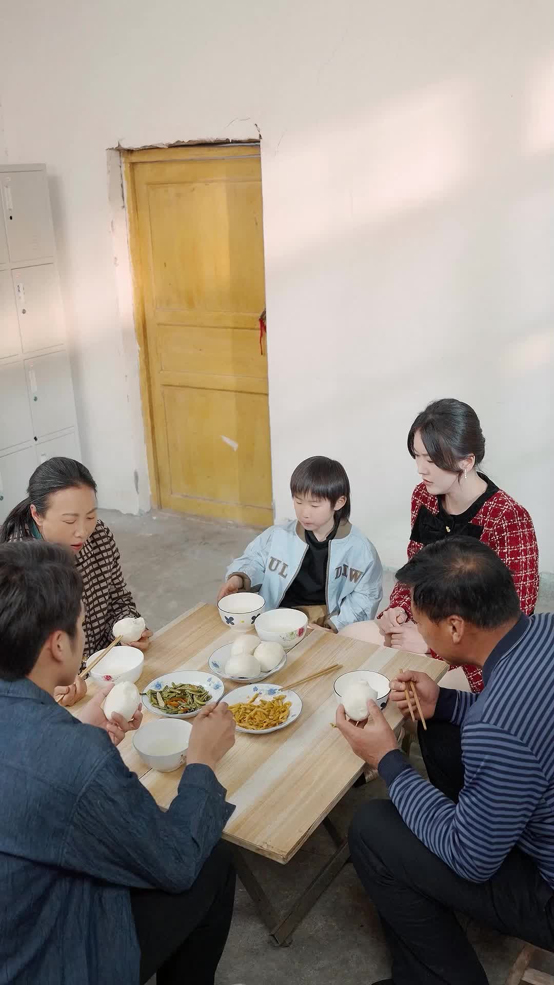 Episode 53 - Mom's Here, Daughter